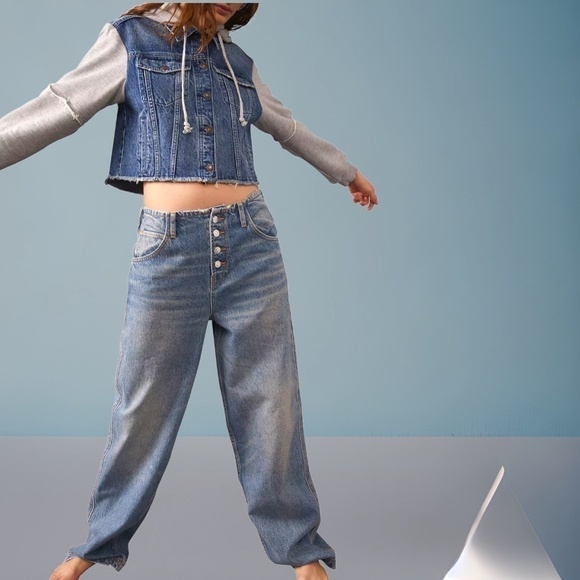 FREE PEOPLE Throwback Denim/Knit Hoodie Style Raw Hem Relaxed Crop Jacket-Md NWT - Picture 7 of 16